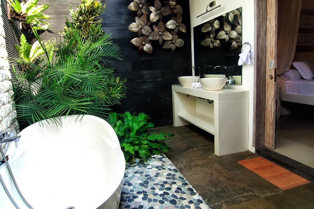 Bamboo Moon Villas ซานูร์ ภายนอก รูปภาพ