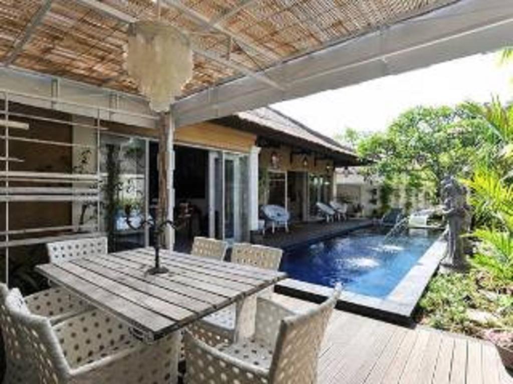 Bamboo Moon Villas ซานูร์ ภายนอก รูปภาพ