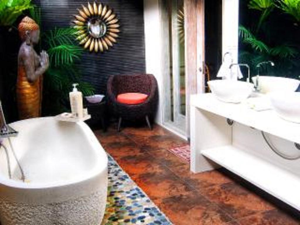 Bamboo Moon Villas ซานูร์ ภายนอก รูปภาพ