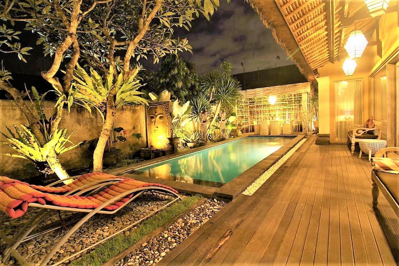 Bamboo Moon Villas ซานูร์ ภายนอก รูปภาพ