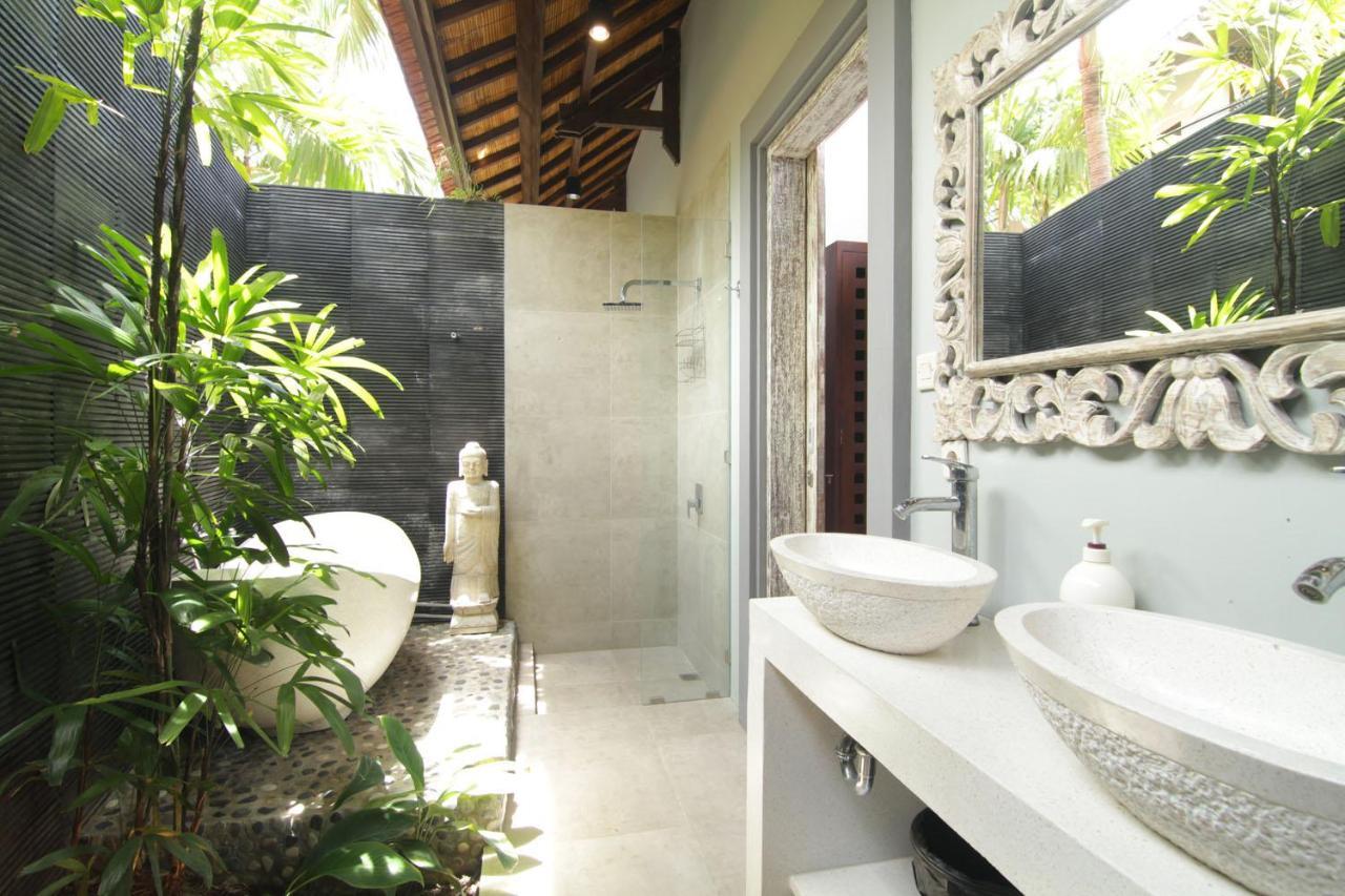 Bamboo Moon Villas ซานูร์ ภายนอก รูปภาพ