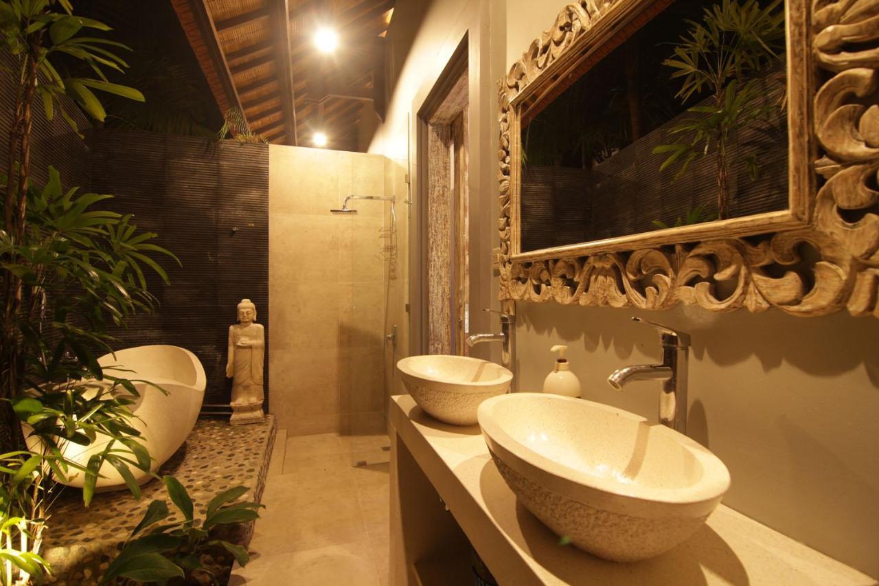 Bamboo Moon Villas ซานูร์ ภายนอก รูปภาพ
